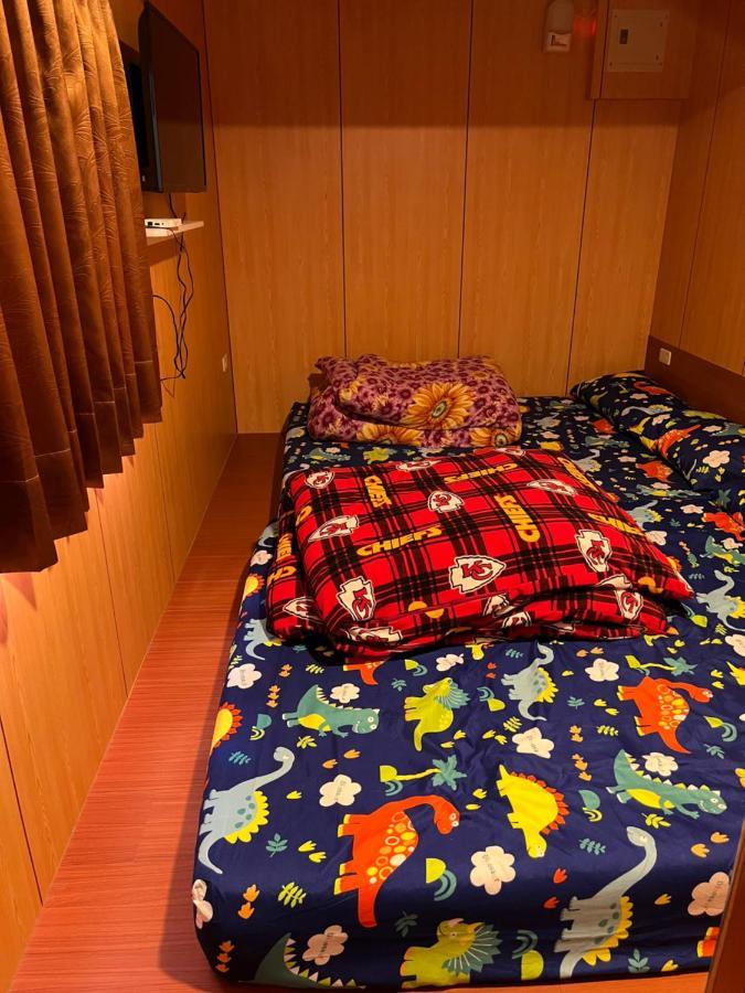 Komei Container Homestay 칭수이 외부 사진
